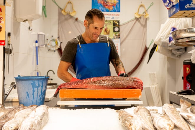 What nourishes us A stroll through Sanlúcar’ s Mercado de Abastos